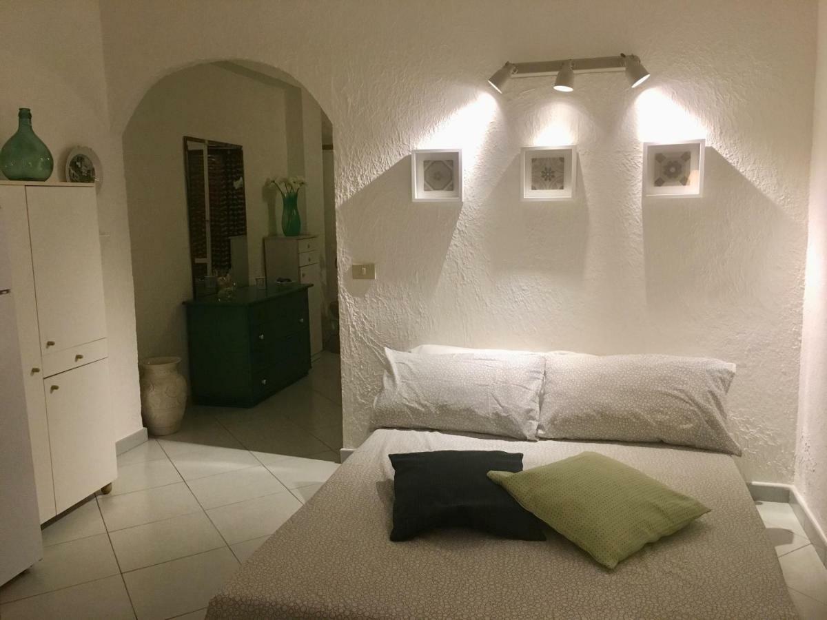 Baia Degli Dei - Living La Nike Apartment จีอาร์ดีนี นักซอส ภายนอก รูปภาพ