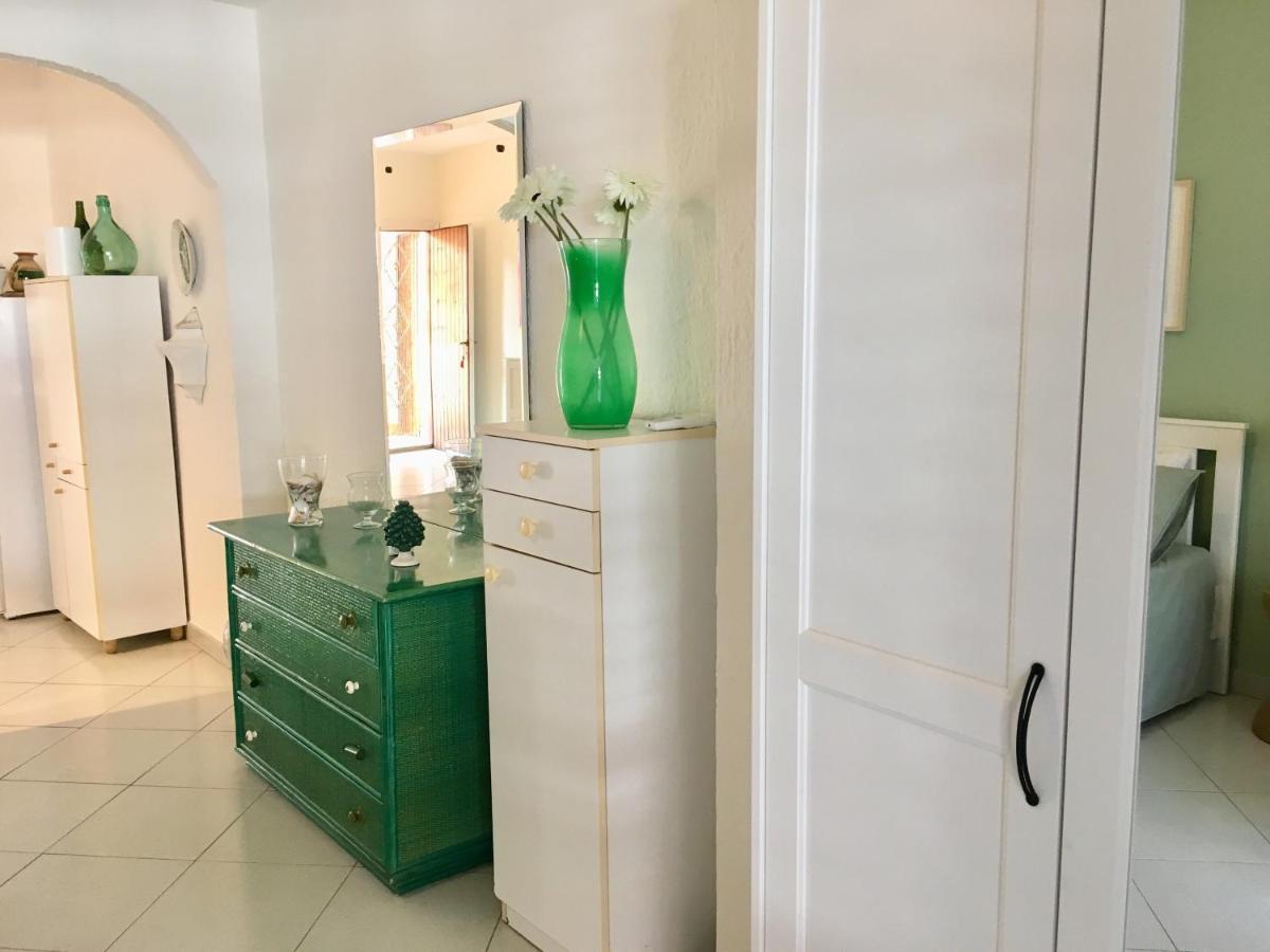 Baia Degli Dei - Living La Nike Apartment จีอาร์ดีนี นักซอส ภายนอก รูปภาพ