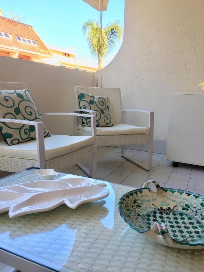 Baia Degli Dei - Living La Nike Apartment จีอาร์ดีนี นักซอส ภายนอก รูปภาพ